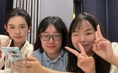 荿人网站带图片的